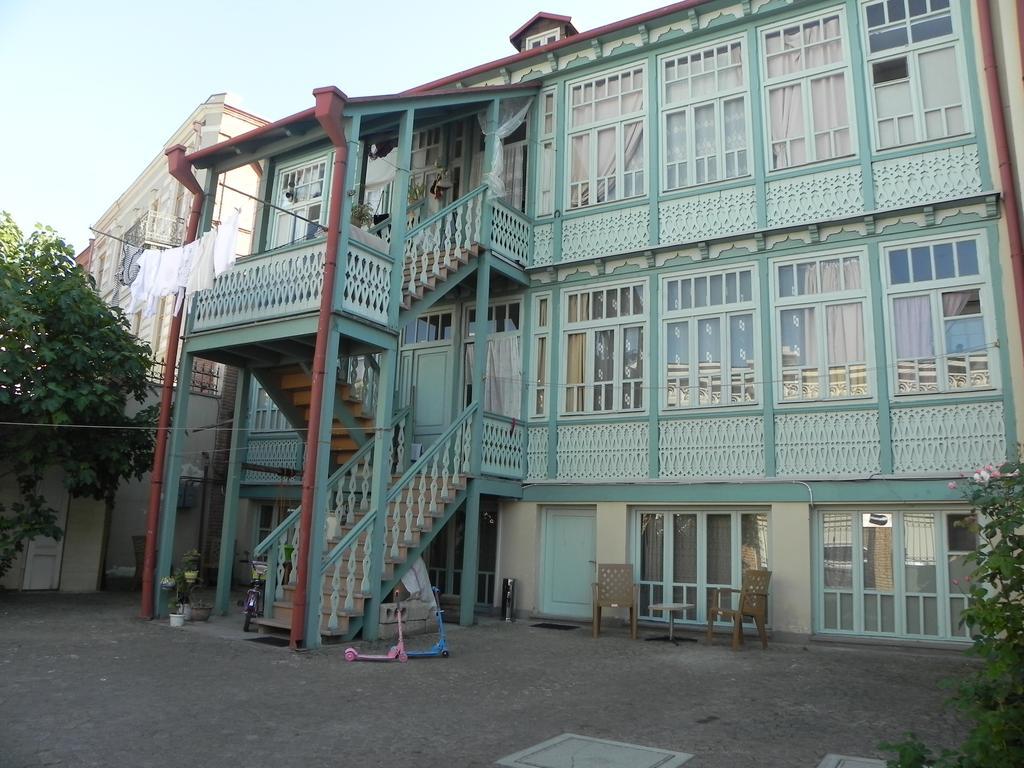 Old Yard Guest House Tbiliszi Kültér fotó